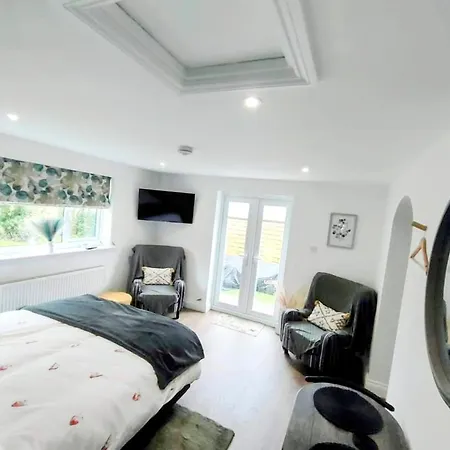 Robin'S Nest Guestroom Friskney Exterior photo